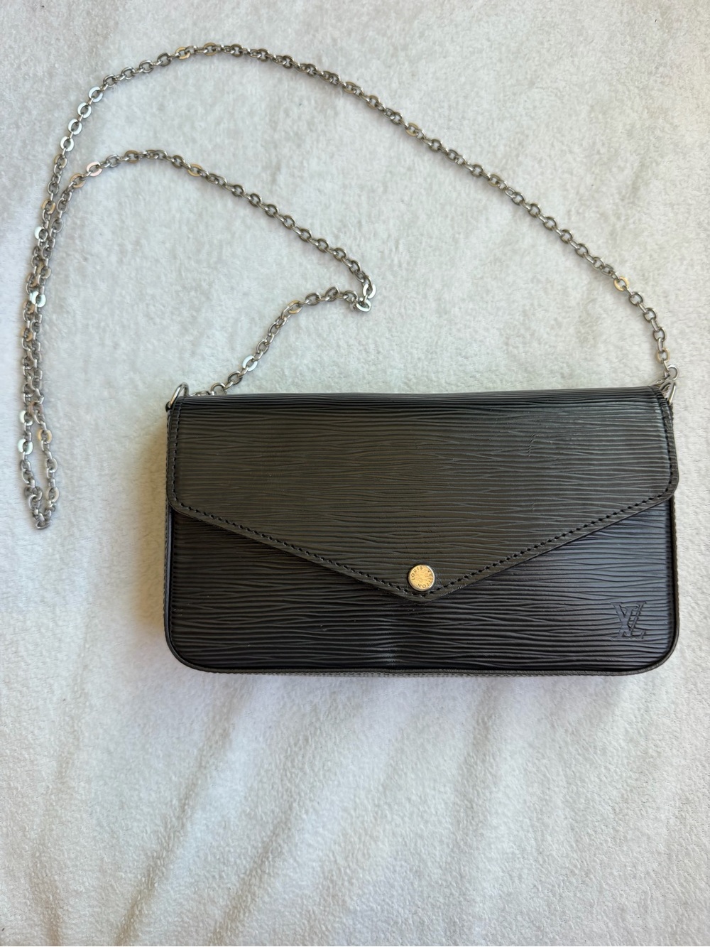 Louis Vuitton Black Epi Leather Envelope Crossbody with Silver Chain